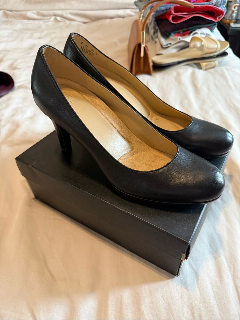 Naturalizer michelle heel size 12 black new